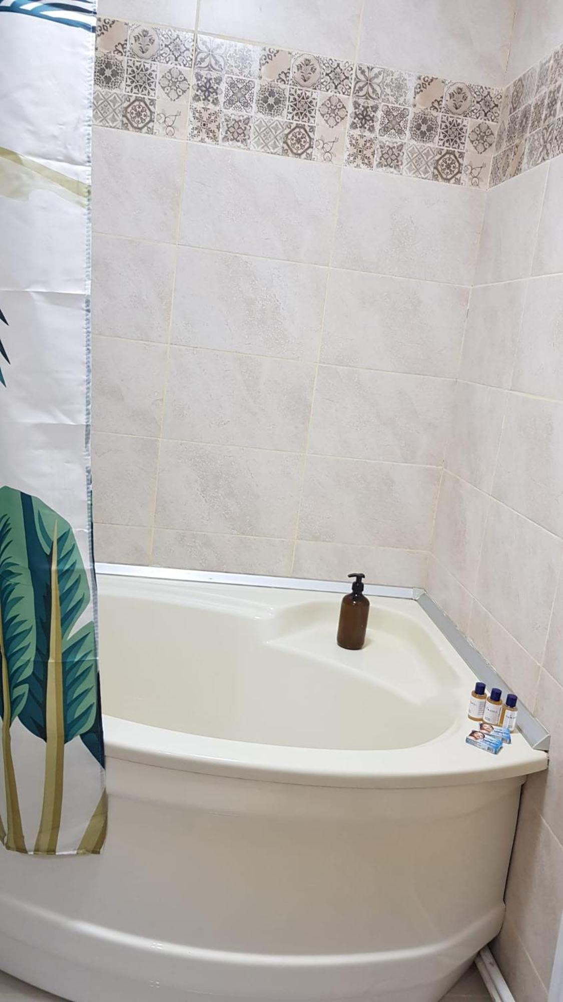 Cosy 2 Bedroom Apartment In New Town ブラショフ エクステリア 写真